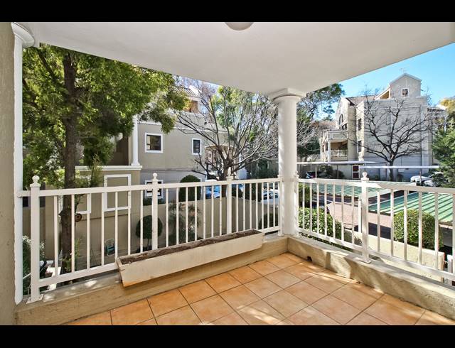 2 BEDROOM APARTMENT FOR SALE IN SAXONWOLD